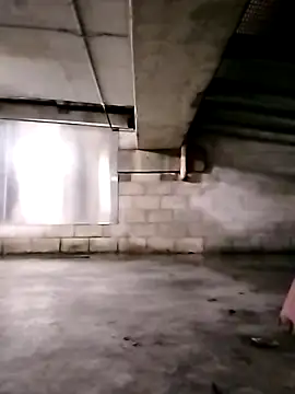 KalendaXL online show from February 6, 2026, 5:27 pm