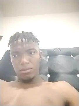 Sexcoin negro2689 online show from January 13, 2026, 12:38 am