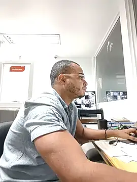 SanChacal5694 online show from January 5, 2026, 10:13 pm