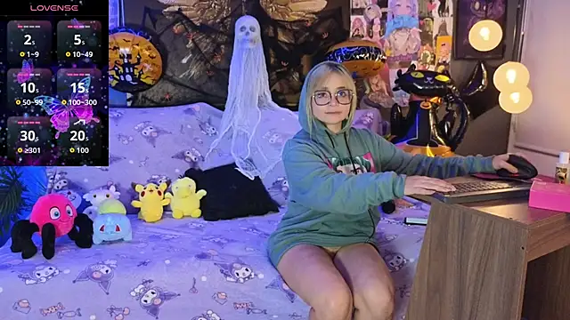 Mafecosecret online show from October 19, 2025, 4:24 am