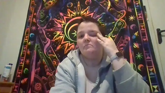 moulette7 online show from April 3, 2026, 8:23 am