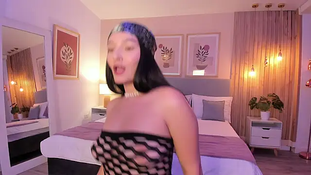 AuroraEvanss online show from February 27, 2026, 9:15 pm