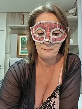 Snapshot of Sabrina_farm chatting on July 8, 2026, 1:32 am Sabrina farm online show from July 8, 2026, 1:32 am