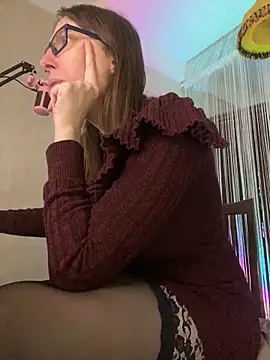 Snapshot of CrazyPinky chatting on December 10, 2024, 2:39 pm CrazyPinky online show from December 10, 2024, 2:39 pm