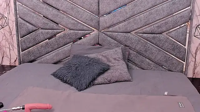 SASHA BROWNIE   online show from January 11, 2026, 7:30 pm