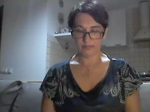 Snapshot of Elena48324 chatting on August 4, 2026, 4:53 pm Elena48324 online show from August 4, 2026, 4:53 pm