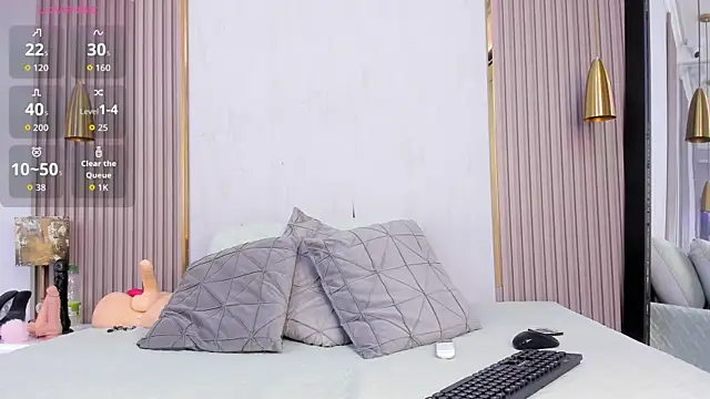 Snapshot of Skylar_Smith_ chatting on October 7, 2025, 12:46 pm Skylar Smith online show from October 7, 2025, 12:46 pm