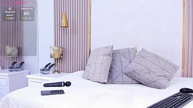 Snapshot of Skylar_Smith_ chatting on October 16, 2025, 1:01 pm Skylar Smith online show from October 16, 2025, 1:01 pm