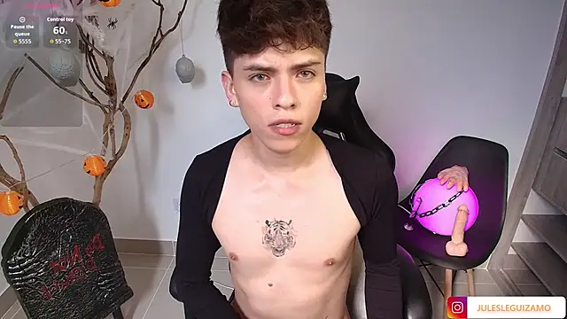 Snapshot of stev_austin_ chatting on October 9, 2025, 8:29 pm stev austin online show from October 9, 2025, 8:29 pm