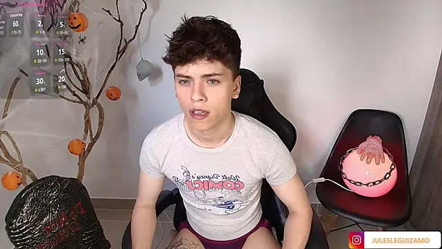 Snapshot of stev_austin_ chatting on October 14, 2025, 9:15 pm stev austin online show from October 14, 2025, 9:15 pm