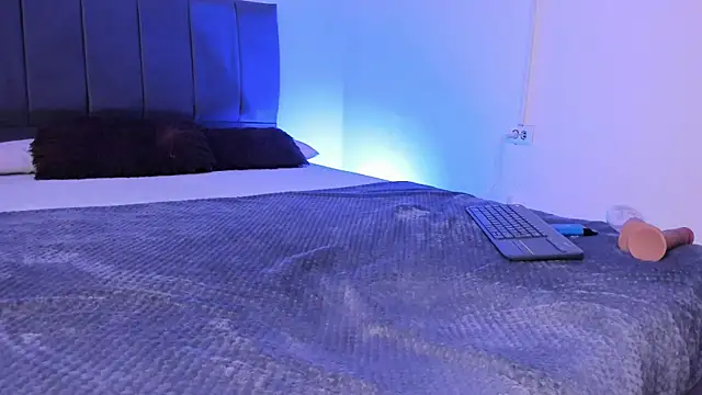 Ambar gh1 online show from October 31, 2025, 7:37 pm