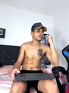 Luke Stone online show from November 6, 2025, 11:59 pm