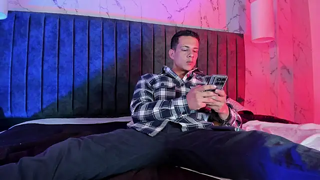 Dustin Sonne online show from January 6, 2026, 3:43 am