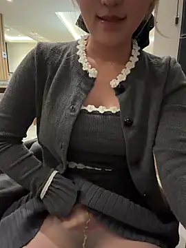 winter11 online show from November 28, 2025, 8:50 am