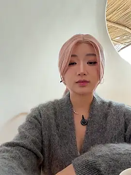 winter11 online show from February 15, 2026, 1:46 am