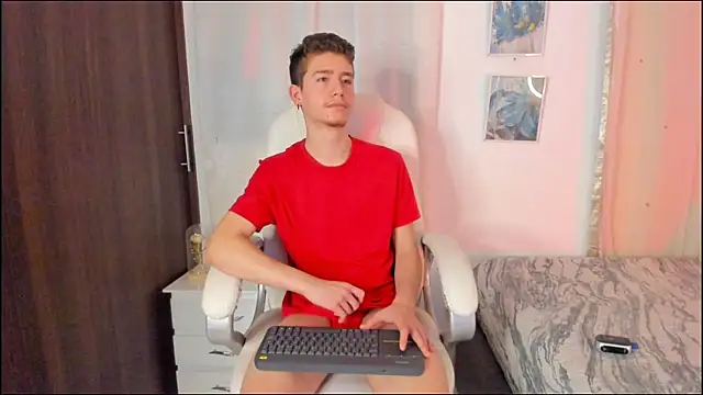 ThiagooJames online show from October 12, 2025, 2:54 am