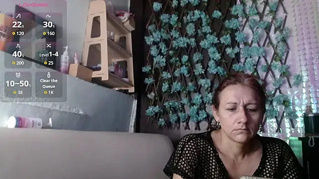 darling hott online show from March 4, 2026, 11:16 am