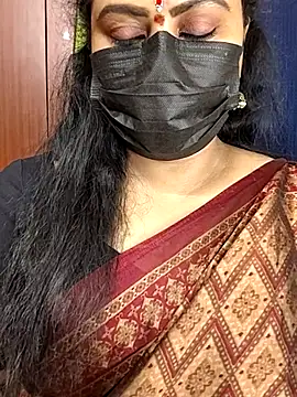 honey-flower online show from October 12, 2025, 12:15 pm