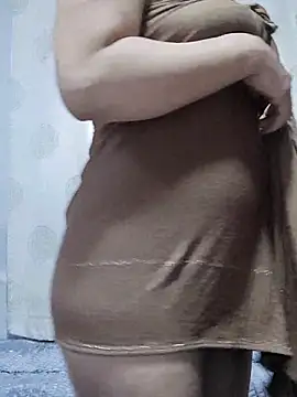 Snapshot of linakhalifa chatting on September 22, 2025, 2:41 pm linakhalifa online show from September 22, 2025, 2:41 pm