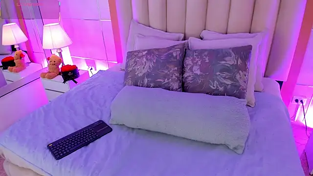 MaddieParker online show from January 17, 2026, 8:01 pm