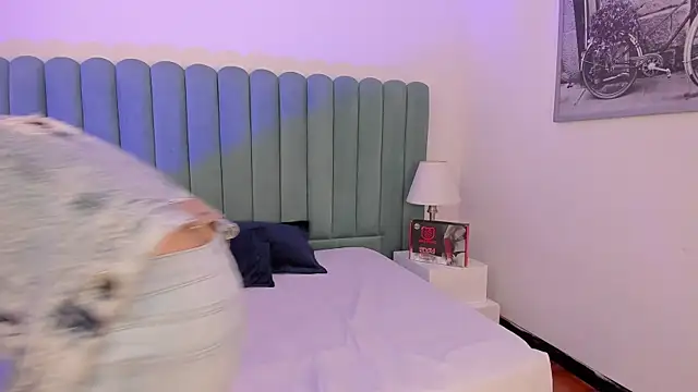 Snapshot of Lushian_ chatting on September 24, 2025, 3:15 pm Lushian online show from September 24, 2025, 3:15 pm