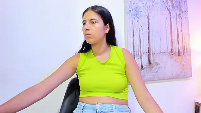 Snapshot of DanniaKross chatting on October 23, 2025, 7:45 pm DanniaKross online show from October 23, 2025, 7:45 pm