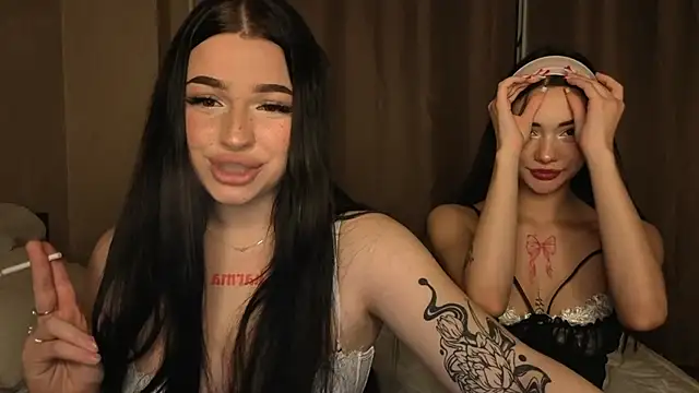 honey     bunny online show from November 28, 2025, 11:24 am