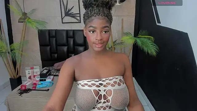 Snapshot of alana_bonny chatting on October 2, 2025, 12:01 pm alana bonny online show from October 2, 2025, 12:01 pm