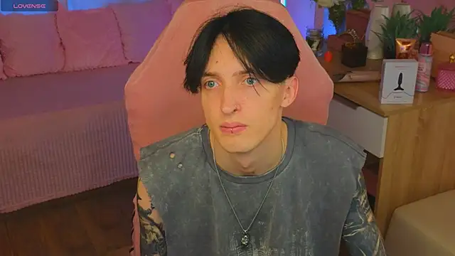 Snapshot of Martin_Jin chatting on September 18, 2025, 12:29 pm Martin Jin online show from September 18, 2025, 12:29 pm