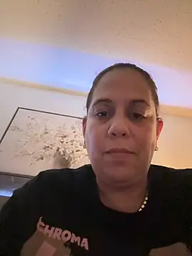 Snapshot of PrettyKittyMia chatting on April 12, 2026, 9:20 pm PrettyKittyMia online show from April 12, 2026, 9:20 pm