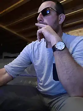 BrunJulienMetis online show from April 5, 2026, 7:22 pm