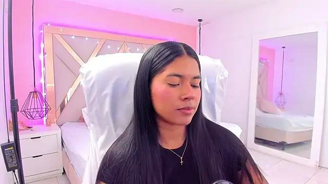 samantaa shy online show from March 6, 2026, 2:30 am