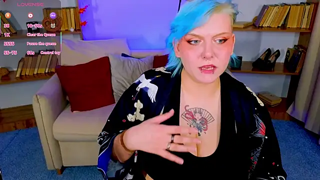 Snapshot of bluelunaray chatting on September 29, 2025, 10:53 am bluelunaray online show from September 29, 2025, 10:53 am