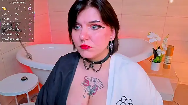 Snapshot of bluelunaray chatting on November 18, 2025, 10:09 am bluelunaray online show from November 18, 2025, 10:09 am