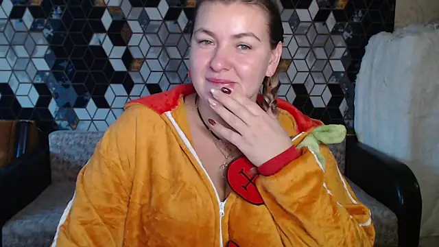 NikaSkylink online show from December 16, 2025, 5:01 am