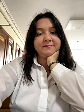 Liza Will online show from October 7, 2025, 10:56 am