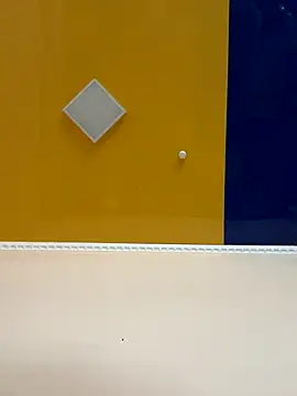 Liza Will online show from November 9, 2025, 9:07 am