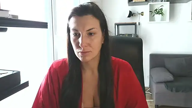 DonnaAmore online show from October 13, 2025, 7:19 am