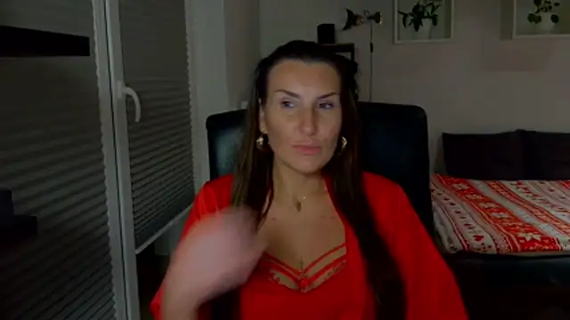 DonnaAmore online show from November 20, 2025, 9:25 pm