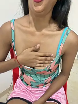 Snapshot of Sonia_soni332 chatting on June 15, 2026, 8:33 pm Sonia soni332 online show from June 15, 2026, 8:33 pm