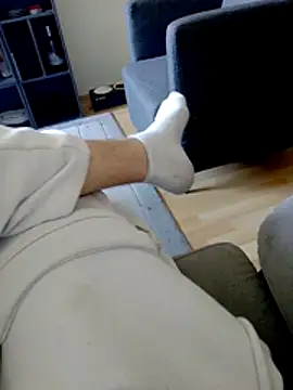 Snapshot of Holly-97 chatting on April 5, 2026, 4:26 pm Holly-97 online show from April 5, 2026, 4:26 pm