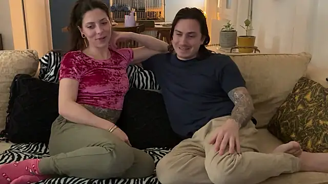 Snapshot of Airelle chatting on March 27, 2026, 6:51 pm Airelle online show from March 27, 2026, 6:51 pm