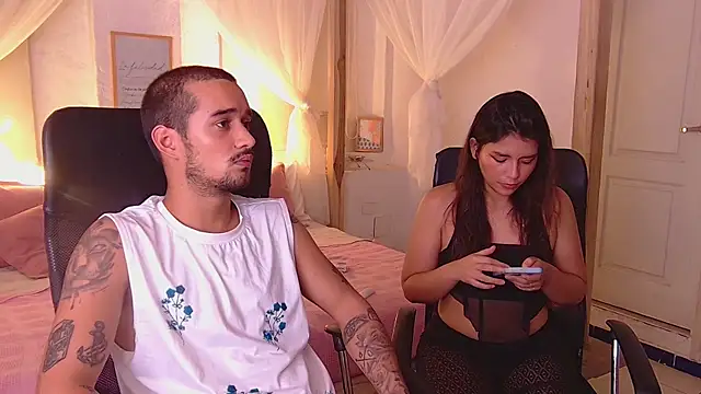 Snapshot of Laila_asher chatting on September 21, 2025, 12:23 am Laila asher online show from September 21, 2025, 12:23 am