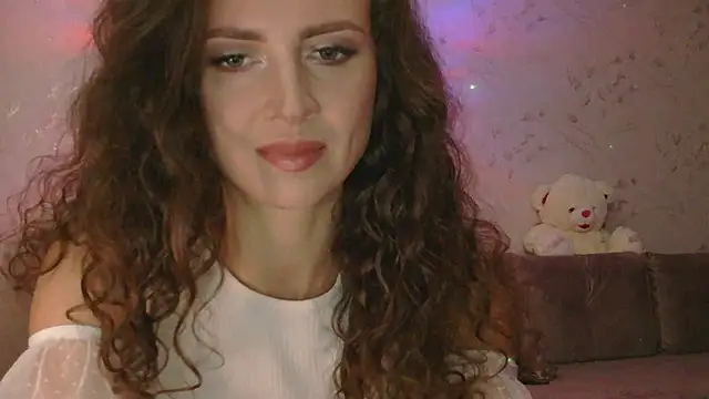 Amber Carrol online show from November 1, 2025, 2:52 pm