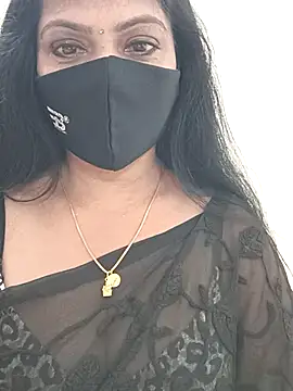 Snapshot of shivani27 chatting on January 8, 2026, 2:30 pm shivani27 online show from January 8, 2026, 2:30 pm