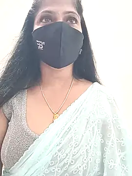 Snapshot of shivani27 chatting on February 20, 2026, 9:10 am shivani27 online show from February 20, 2026, 9:10 am