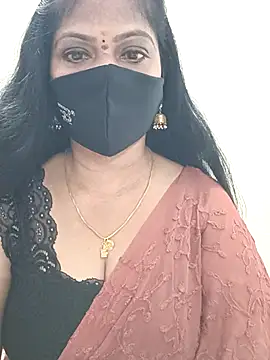 shivani27 online show from July 1, 2026, 2:40 pm