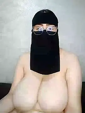 Snapshot of Arabic-loka chatting on October 26, 2025, 1:28 pm Arabic-loka online show from October 26, 2025, 1:28 pm