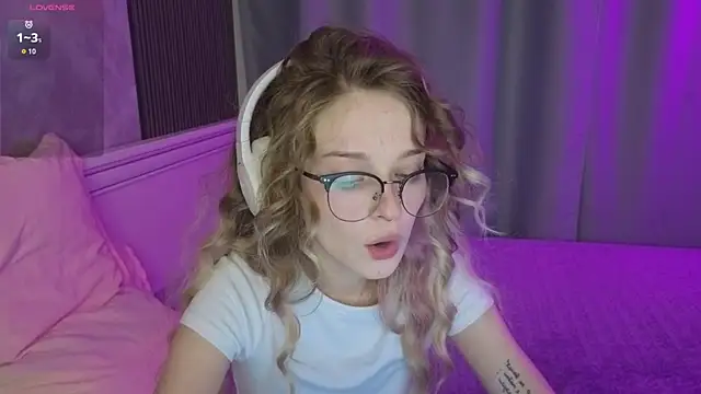 vialeta baby online show from October 1, 2025, 10:38 pm