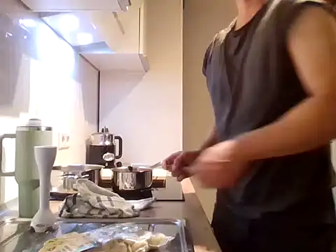 Mrlarox online show from October 2, 2025, 5:42 pm